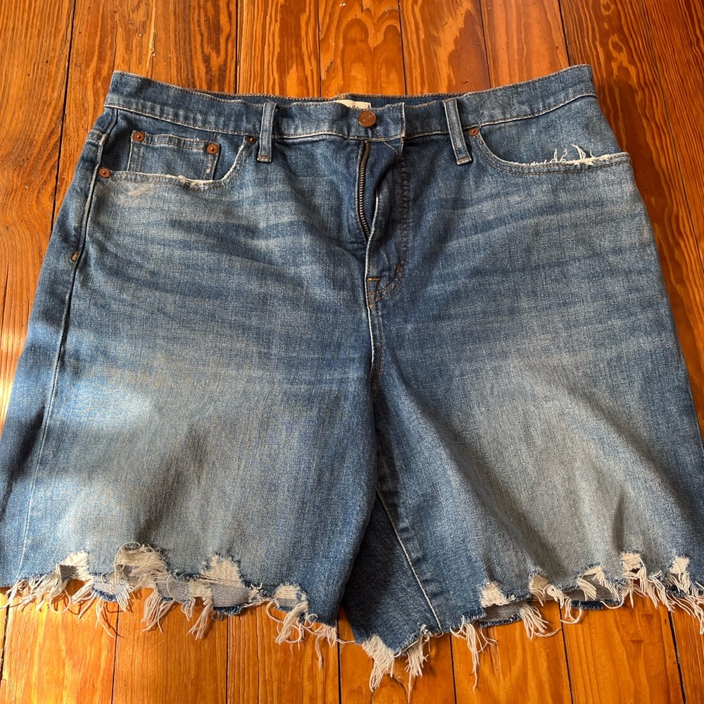 Madewell high rise mid length shorts